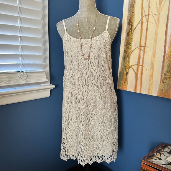 Alice + Olivia Metallic Lace Dress - Picture 3 of 6